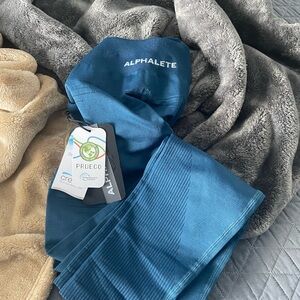 Alphalete women leggings